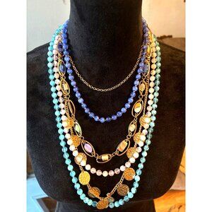 Multi-Layer Trending Statement Necklace Elegant design 1946 Beaded Gold-tone 18"
